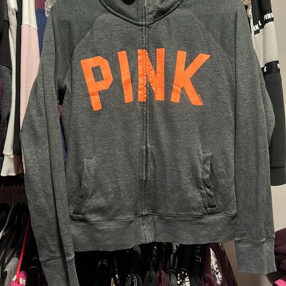 PINK - Picture 2 of 6